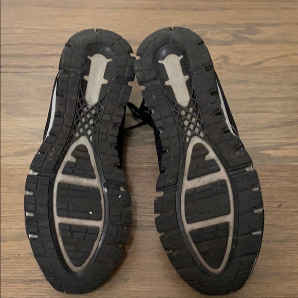 2 pack bundle ASIC Sneakers - Picture 3 of 8